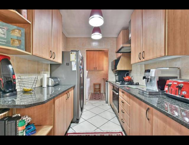 3 BEDROOM TOWNHOUSE FOR SALE IN NEW REDRUTH